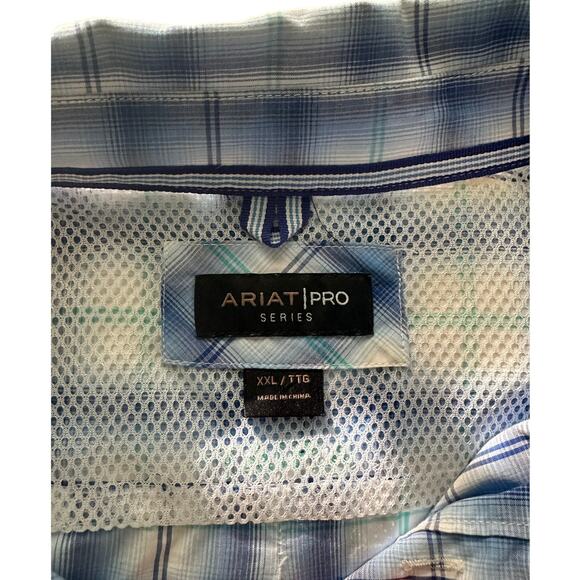 Ariat - Pro Series - Button down Shirt size XXL - Picture 2 of 4